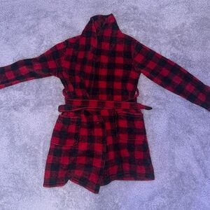 Warm and soft fleece robe perfect for Christmas!🎅